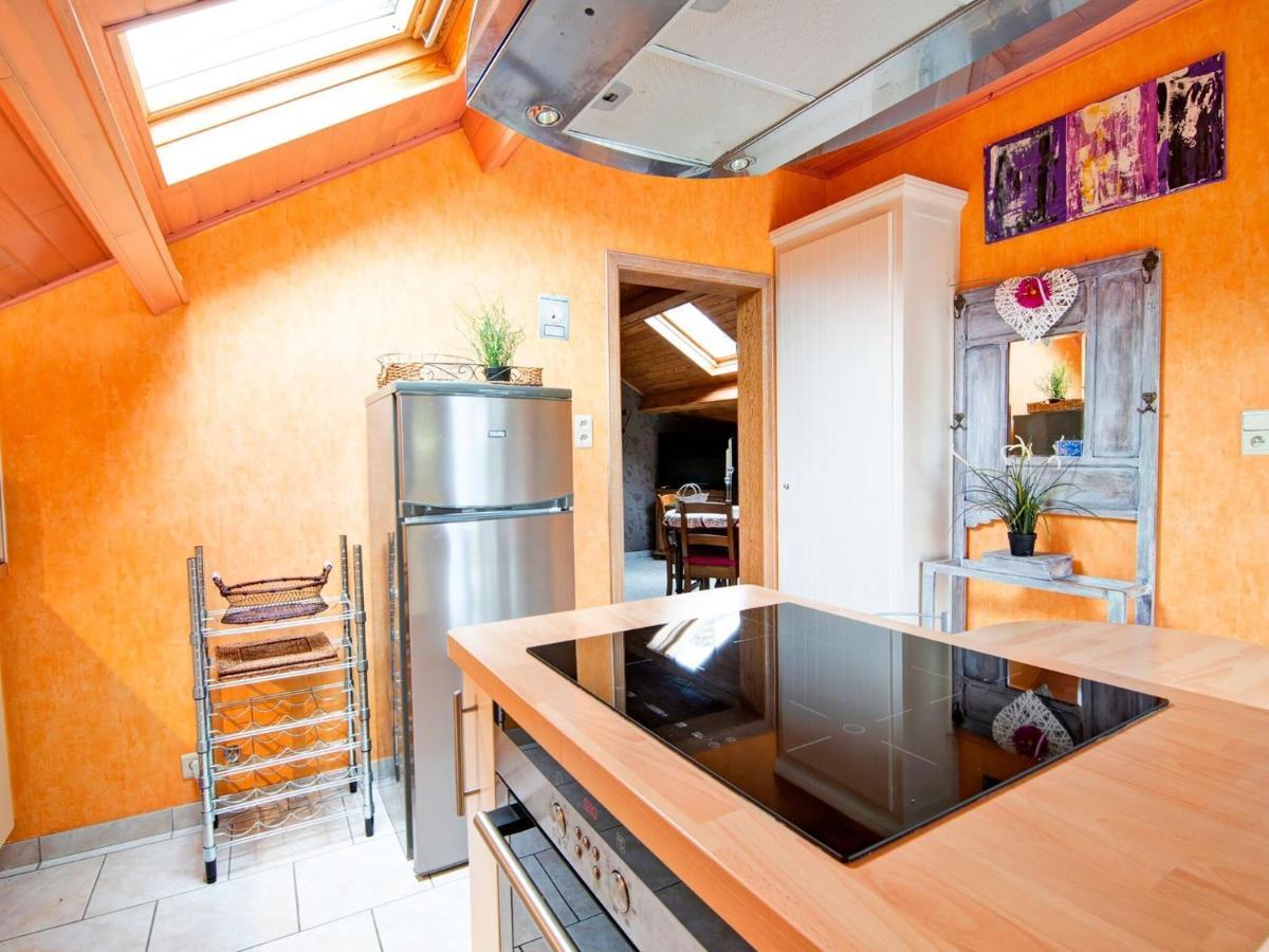 Enjoy A Relaxing Break For Two And Discover Durbuy Biron Bilik gambar